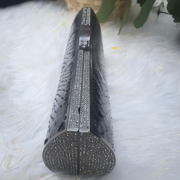 THALE BLANC Talia Fastueux Black Water Snake Embossed Leather Clutch - Picture 11 of 13